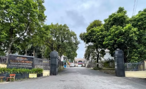 Khổ thân anh chồng