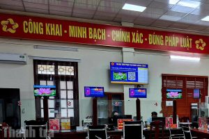 Xử nghiêm xe tải chở đất đá làm rơi vãi trên đường Hồ Chí Minh gây mất ATGT